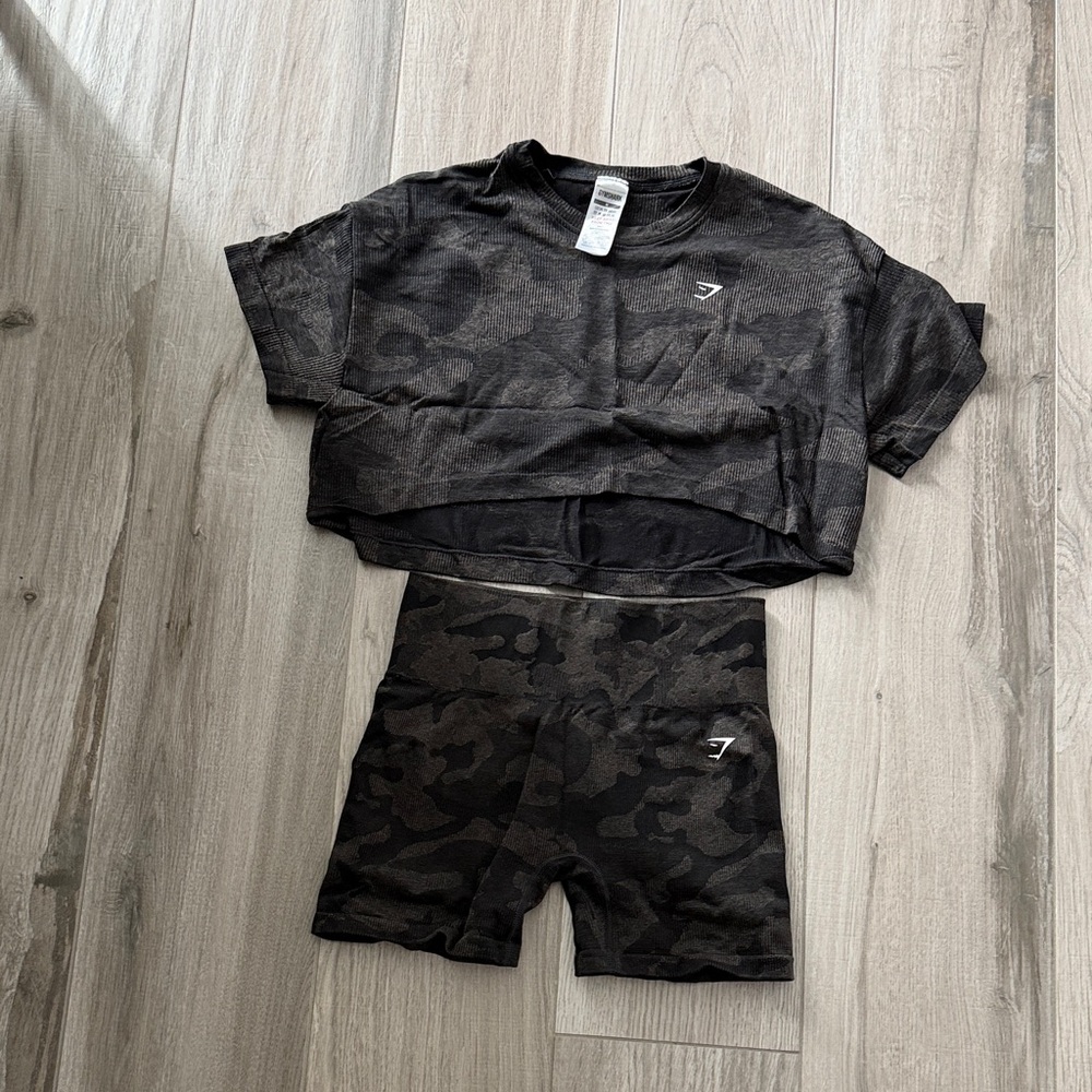 Gymshark camo adapt shorts and shirt size medium